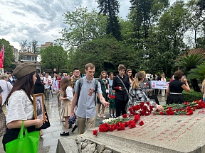 О торжественных мероприятиях в Гуанчжоу, приуроченных к празднованию 80-й годовщины Победы в Великой Отечественной войне